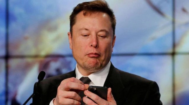 Jimmy Wales warns about Grokipedia and AI misinformation