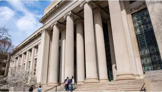 Indian professionals in the US facing job uncertainty after Trump’s work permit policy change