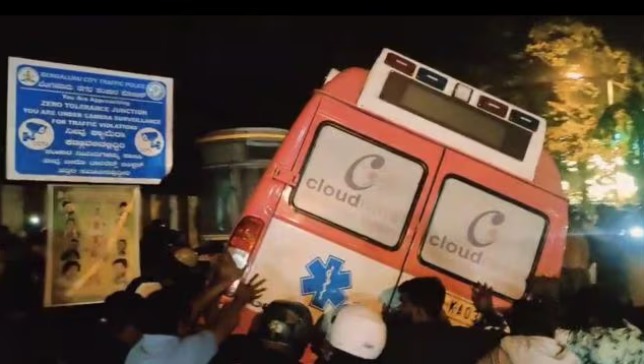 bengaluru-ambulance-accident-scene