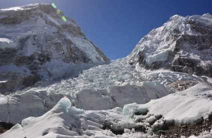 Rescue teams searching through snow-covered Himalayan slopes after the Nepal avalanche