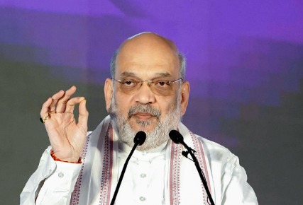 Union Home Minister Amit Shah addressing a rally, delivering a strong warning to Pakistan over terror attacks.