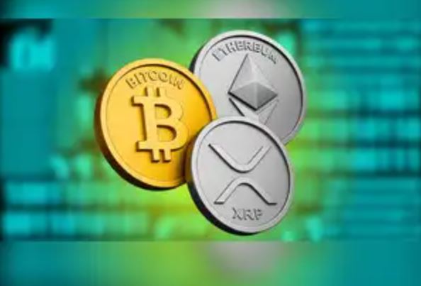 Bitcoin price falls below $99,000 as crypto market crashes — Vizzve Finance analysis