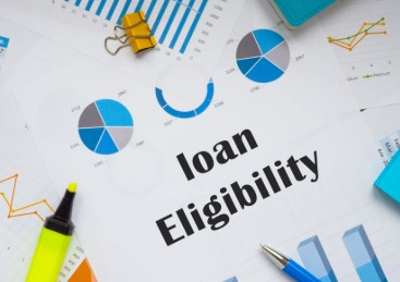 Age and personal loan eligibility comparison chart showing impact of different age groups on loan approval.