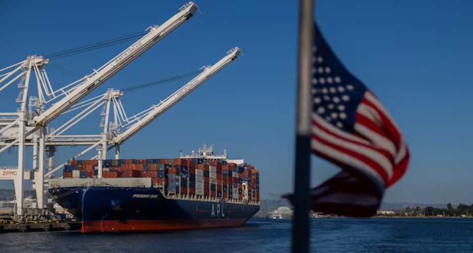 US Supreme Court building representing Trump’s global tariff legal challenge