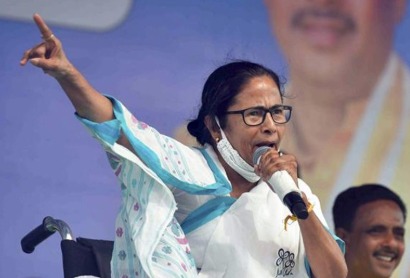 Illustration showing the National Anthem with political leaders in debate, highlighting controversy over respect for national symbols.