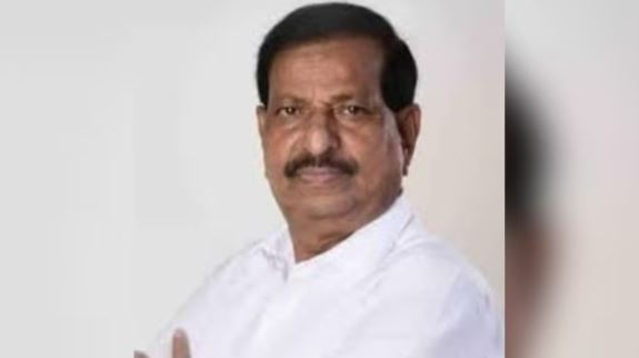 Ganesh Naik addressing BJP supporters ahead of Maharashtra local body elections