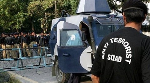 Chennai Police Bomb Squad team conducting a security sweep after a hoax threat, with vehicles and officers stationed near a public building