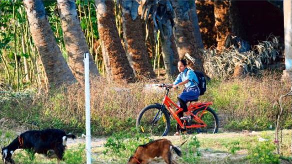 Bihar schoolgirls with bicycles under Nitish Kumar’s cycle scheme
