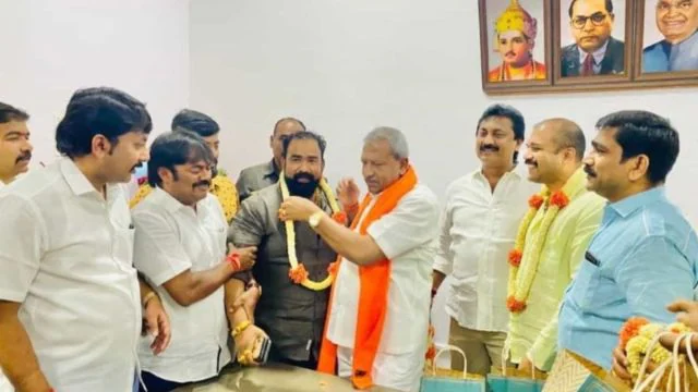 Karnataka MLA Byrathi Basavaraj alleged to have travelled with murder accused during Kumbh Mela