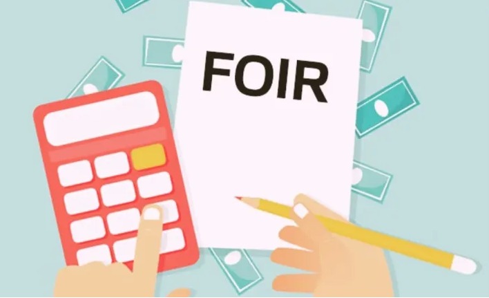 Loan officer analysing borrower FOIR ratio before approval decision.