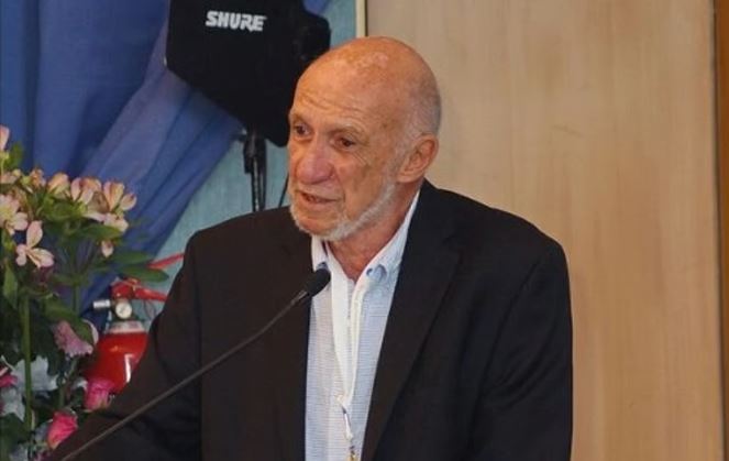 alt: 95-year-old human rights scholar Richard Falk questioned at Canadian airport during security interrogation