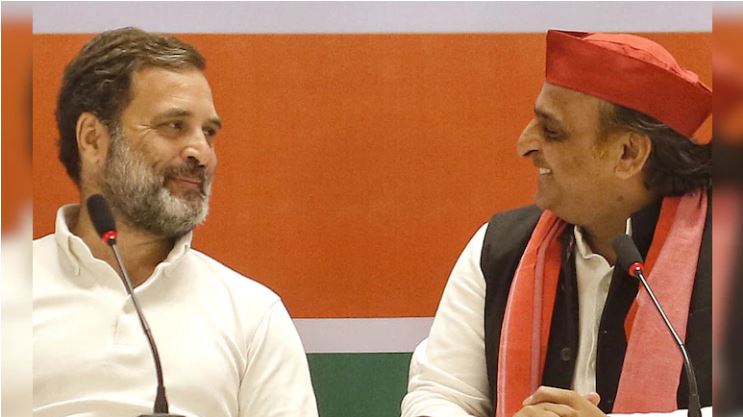 “Akhilesh Yadav addressing a rally, representing rising leadership in INDIA bloc”