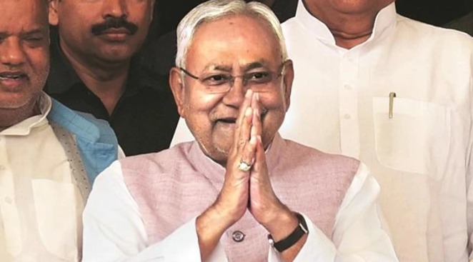 Nitish Kumar submitting resignation as Bihar Chief Minister amid political suspense