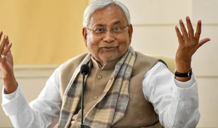 Nitish Kumar waving to supporters before taking oath as Bihar Chief Minister for the 10th time