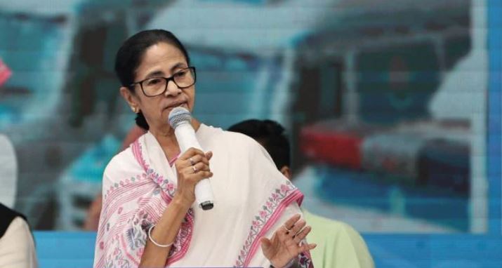 “Mamata Banerjee writing letter to Chief Election Commissioner over SIR in Bengal”