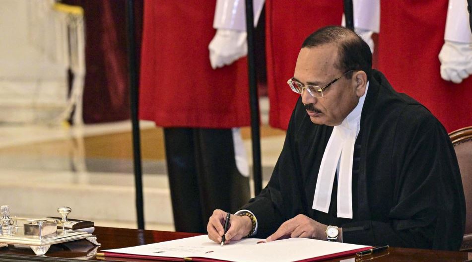 Justice Surya Kant sworn in as the 53rd Chief Justice of India during oath ceremony