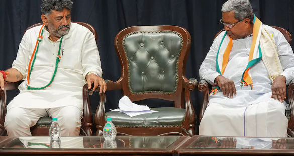 Mallikarjun Kharge addressing media on resolving the Karnataka Congress political crisis.