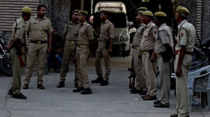 Karnataka police personnel arrested in robbery and extortion case during investigation